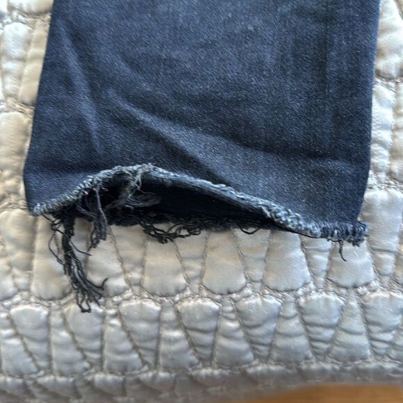 Frame Denim Le High Skinny Sterling Dark Wash Distressed Knee Jeans Sz 25 - Picture 10 of 10